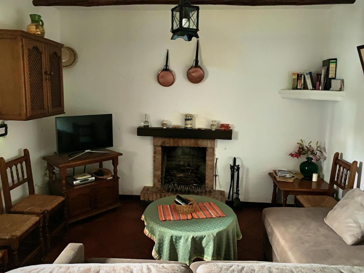 Vivelorural Casa Y Piscina En Holiday home
