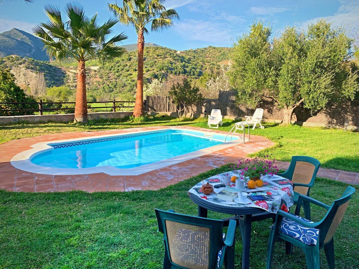 Vivelorural Casa Y Piscina En Holiday home *