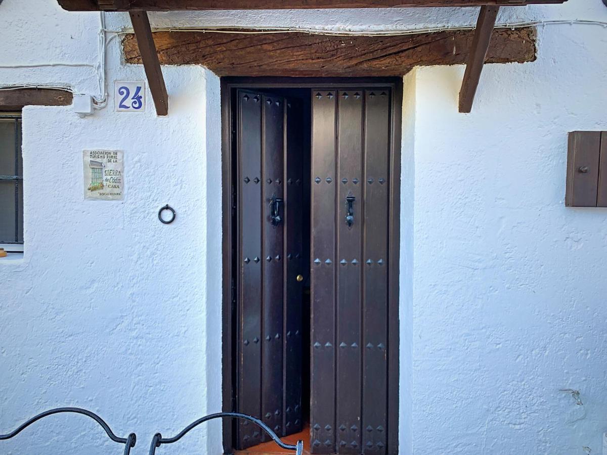 Holiday home Vivelorural Casa Y Piscina En Zahara De La Sierra